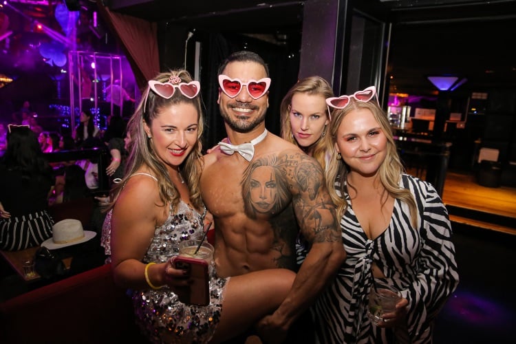 Sex and club in Brisbane